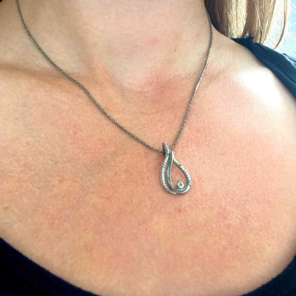 Pendant necklace